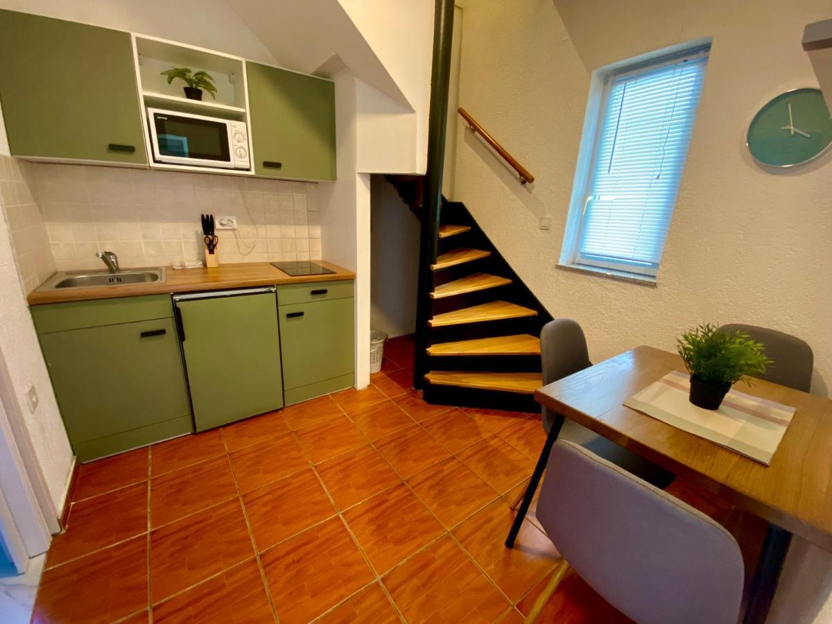 Apartment Down Town *